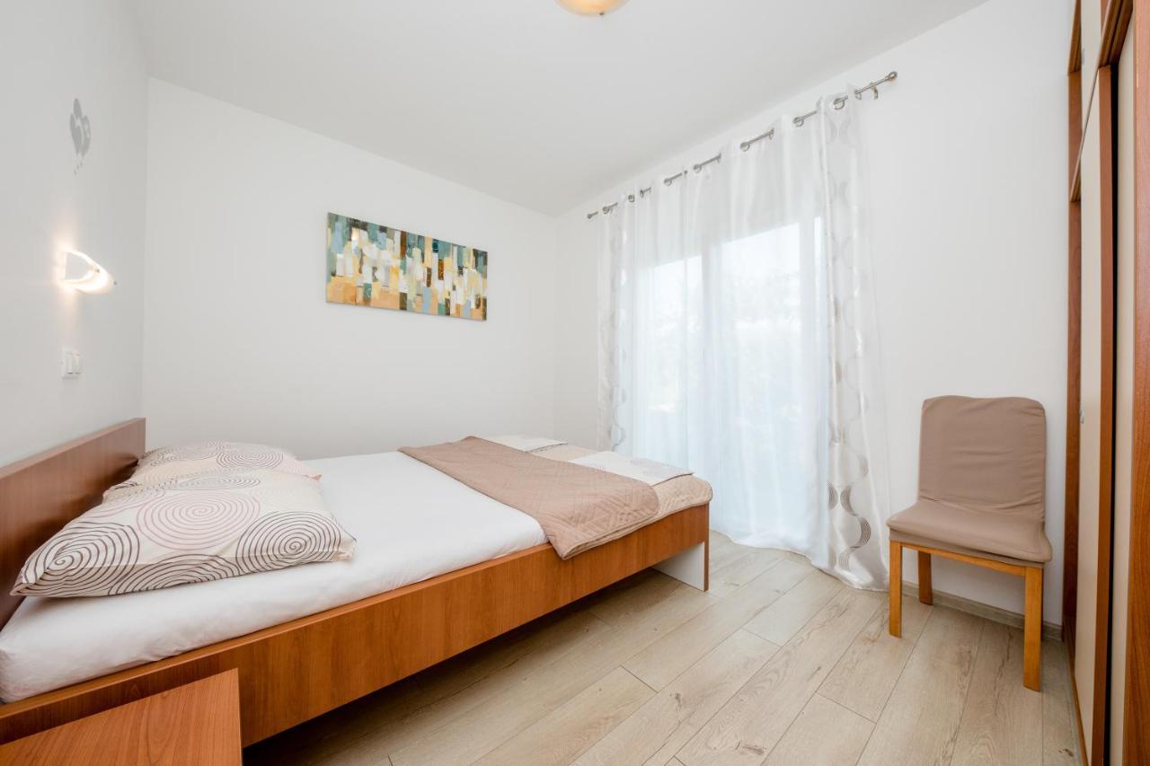 Zeljko Apartmani Лопар Екстериор снимка